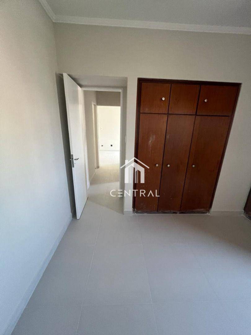 Apartamento à venda com 2 quartos, 64m² - Foto 13