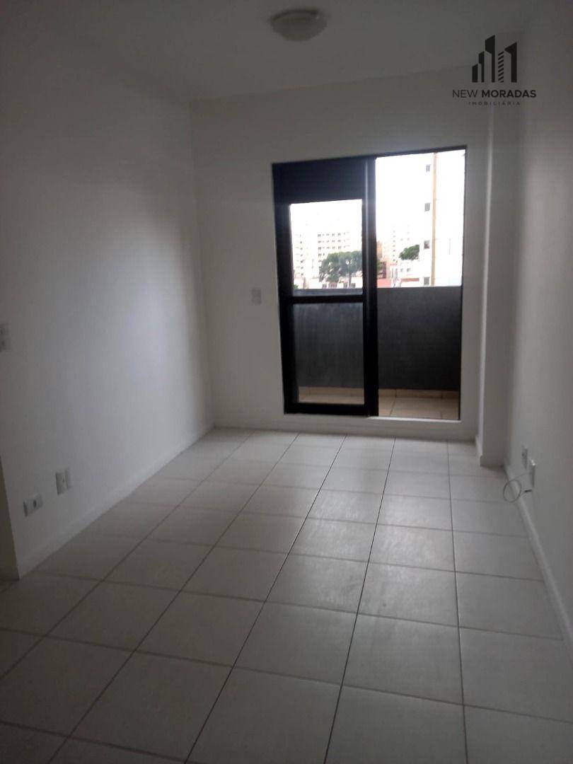 Apartamento à venda com 1 quarto, 32m² - Foto 4