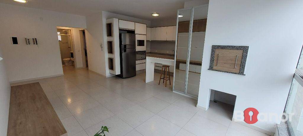 Apartamento para alugar com 2 quartos, 68m² - Foto 2