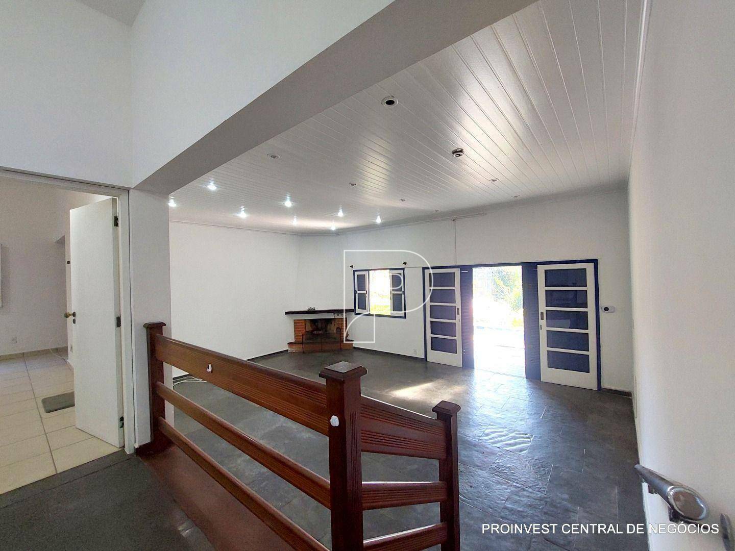 Casa de Condomínio para alugar com 3 quartos, 390m² - Foto 23