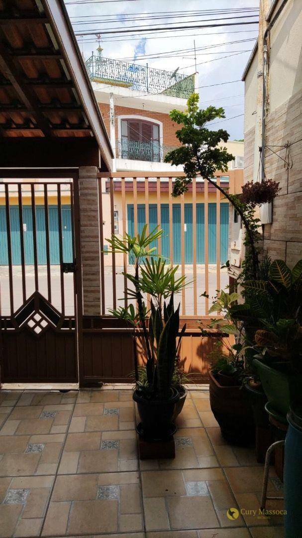 Casa à venda com 2 quartos, 130m² - Foto 2