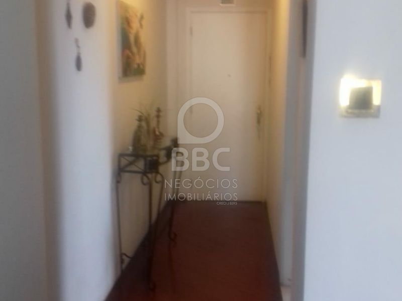 Apartamento à venda com 3 quartos, 118m² - Foto 2