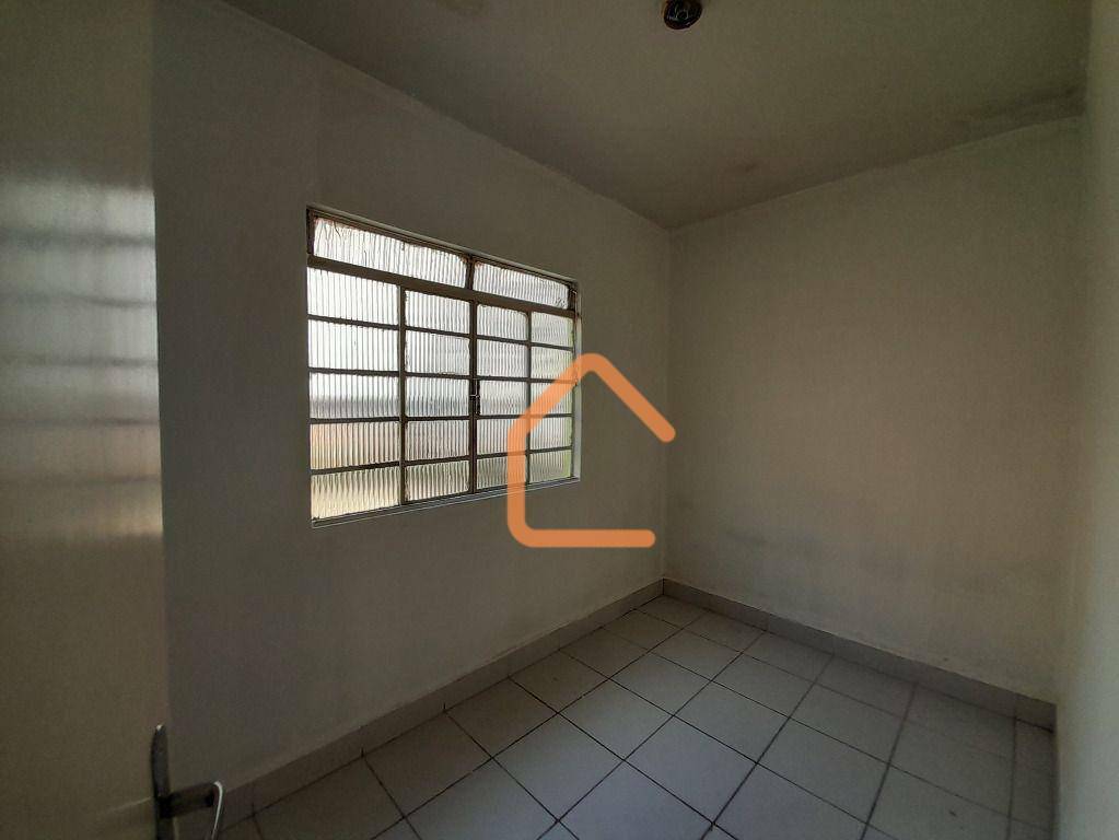 Casa à venda com 3 quartos, 100m² - Foto 6