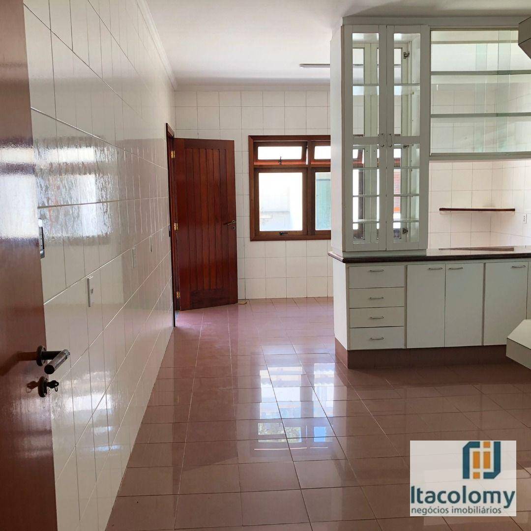 Casa de Condomínio para alugar com 3 quartos, 500m² - Foto 16