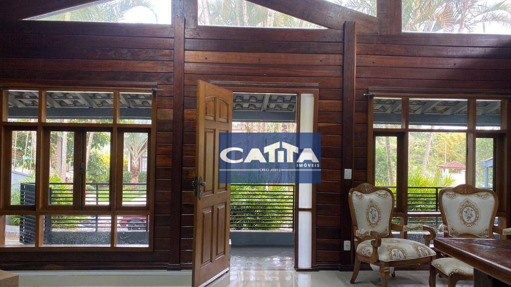 Casa de Condomínio à venda com 3 quartos, 250m² - Foto 3