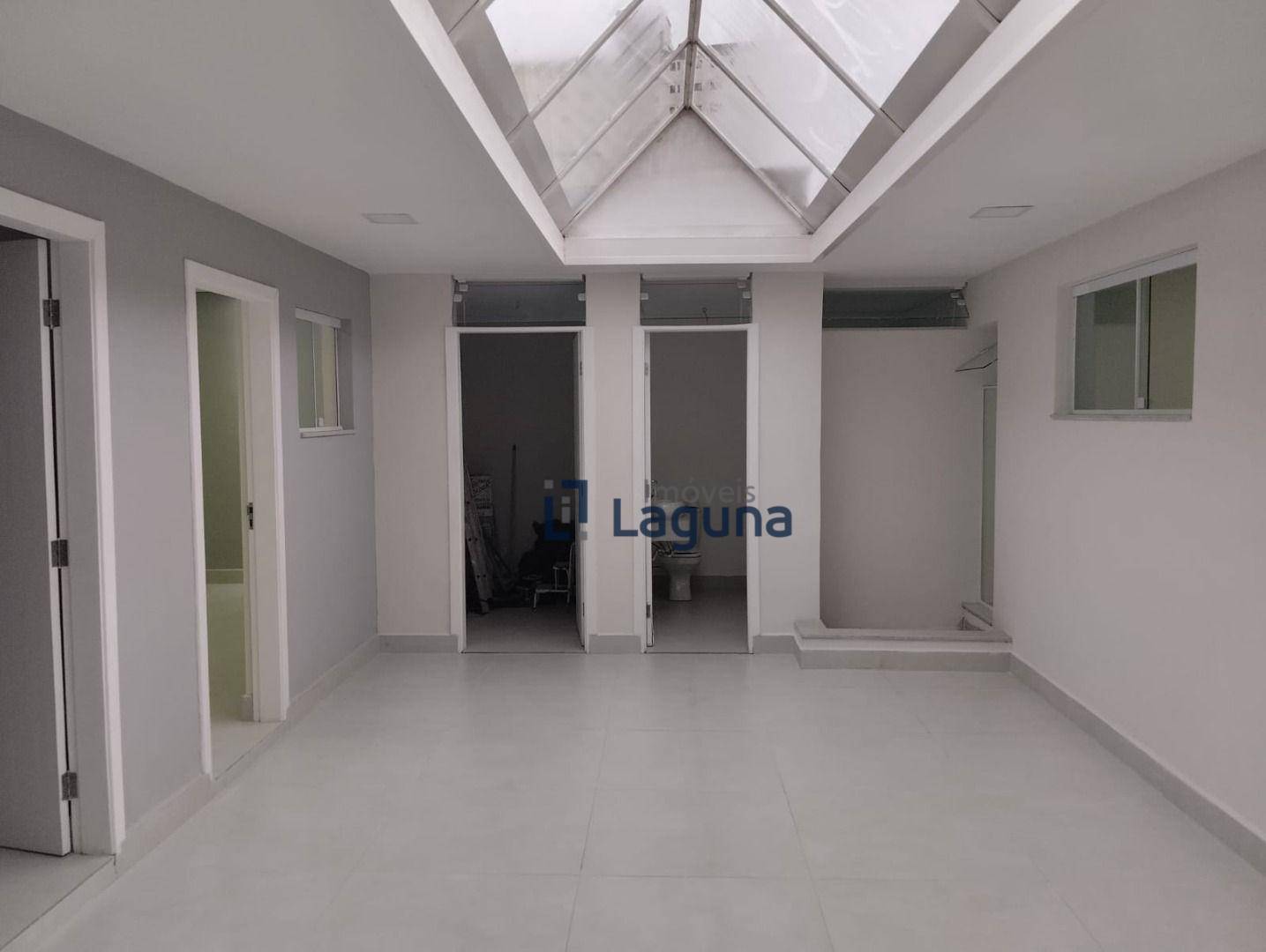 Casa à venda e aluguel, 300m² - Foto 16