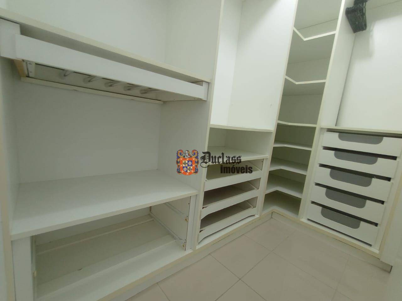 Apartamento à venda com 3 quartos, 168m² - Foto 46