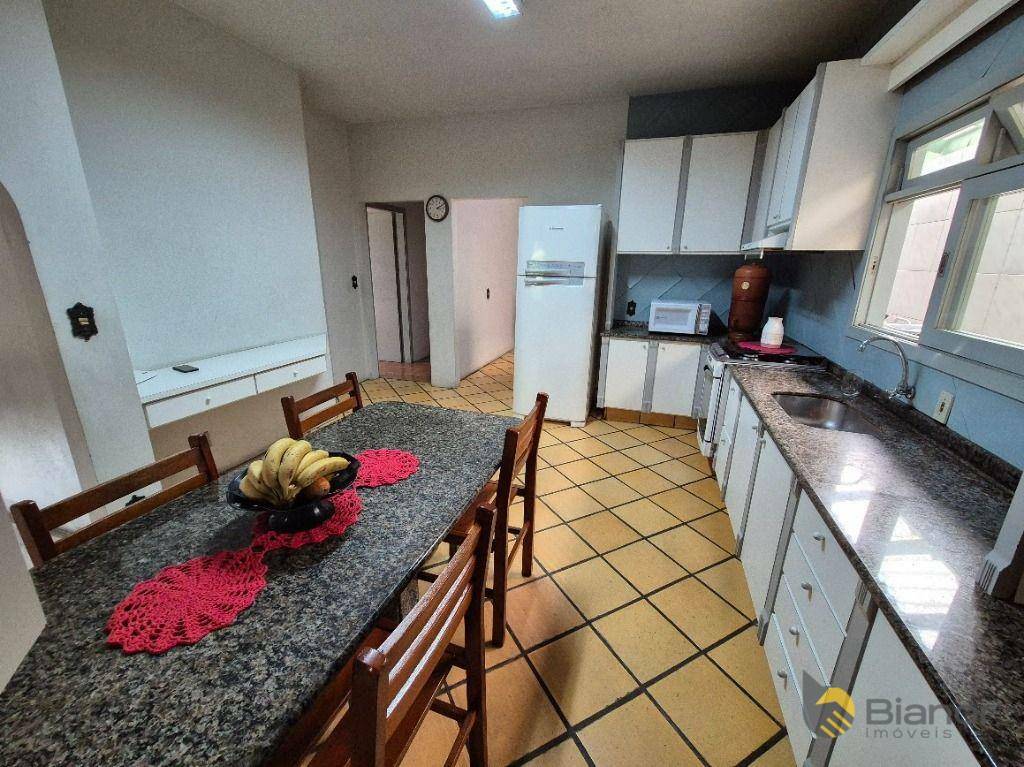 Casa à venda com 3 quartos, 160m² - Foto 9