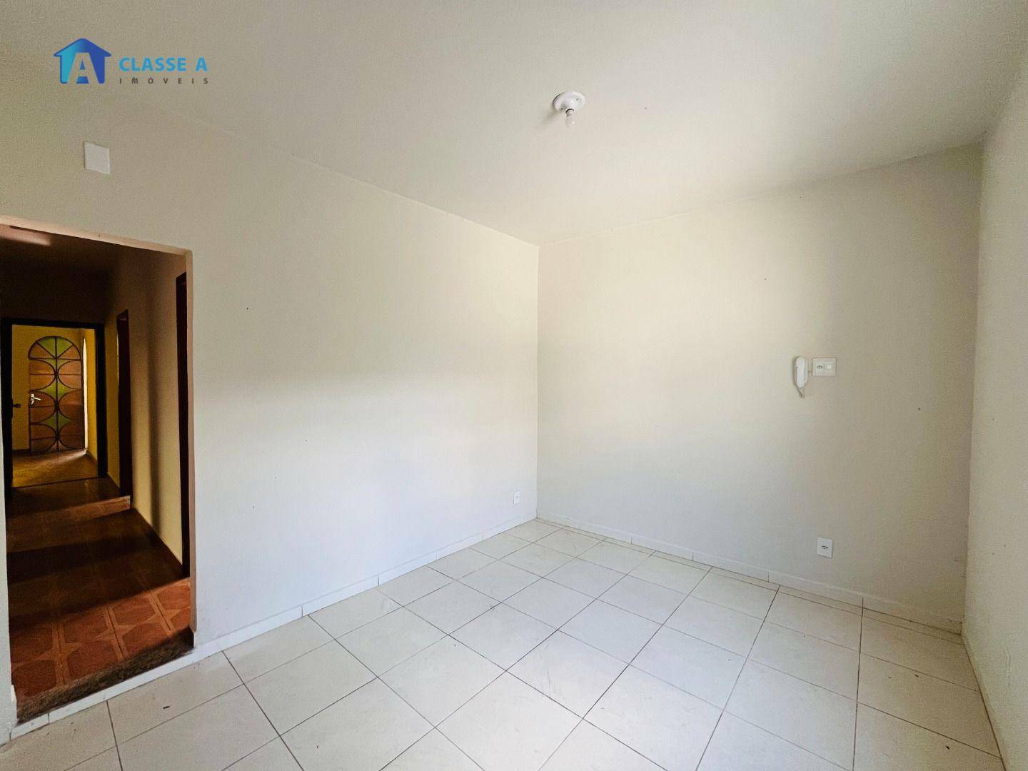 Casa à venda com 4 quartos, 171m² - Foto 4