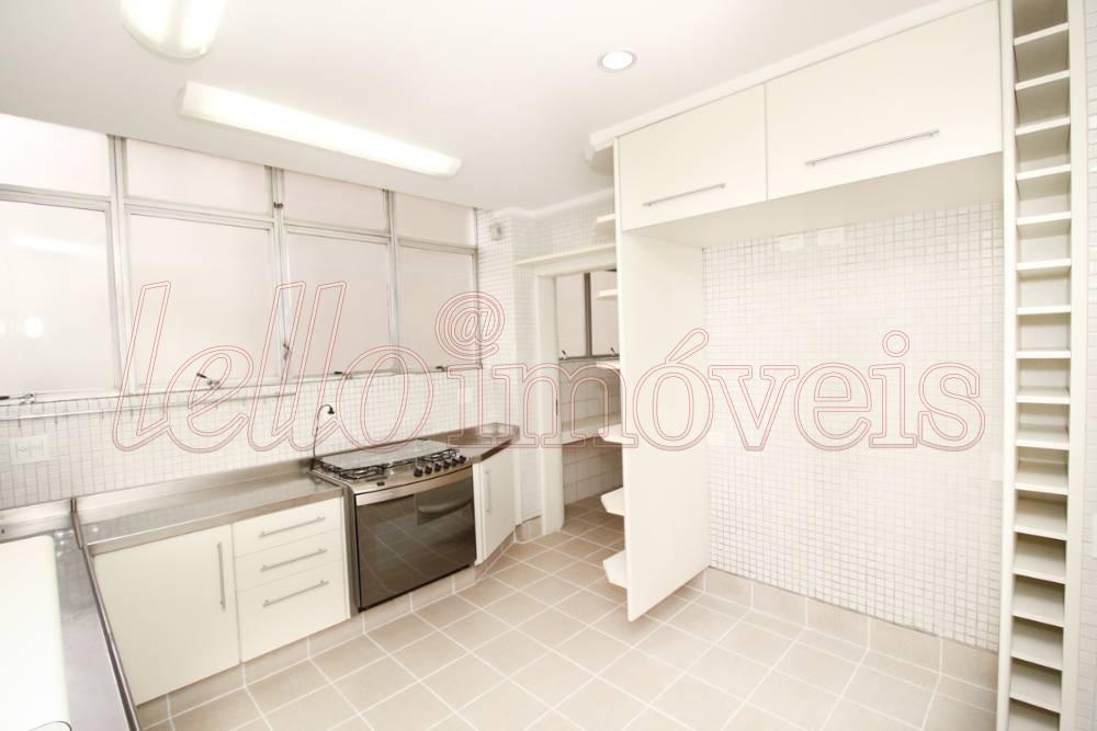 Apartamento para alugar com 4 quartos, 307m² - Foto 18