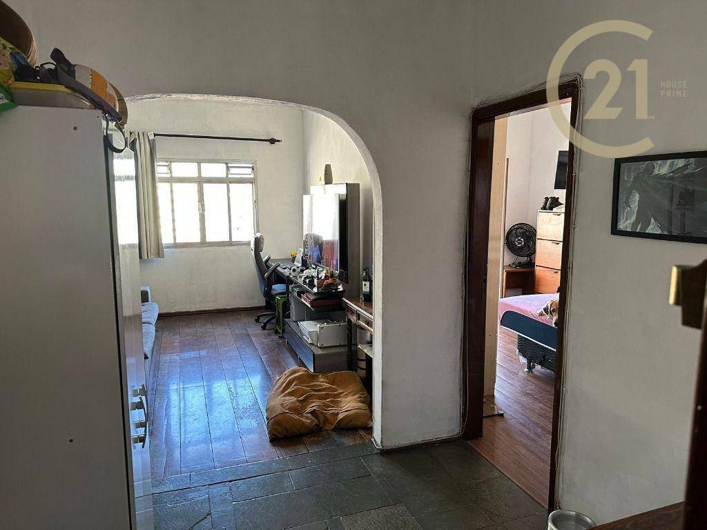 Apartamento à venda com 3 quartos, 162m² - Foto 4