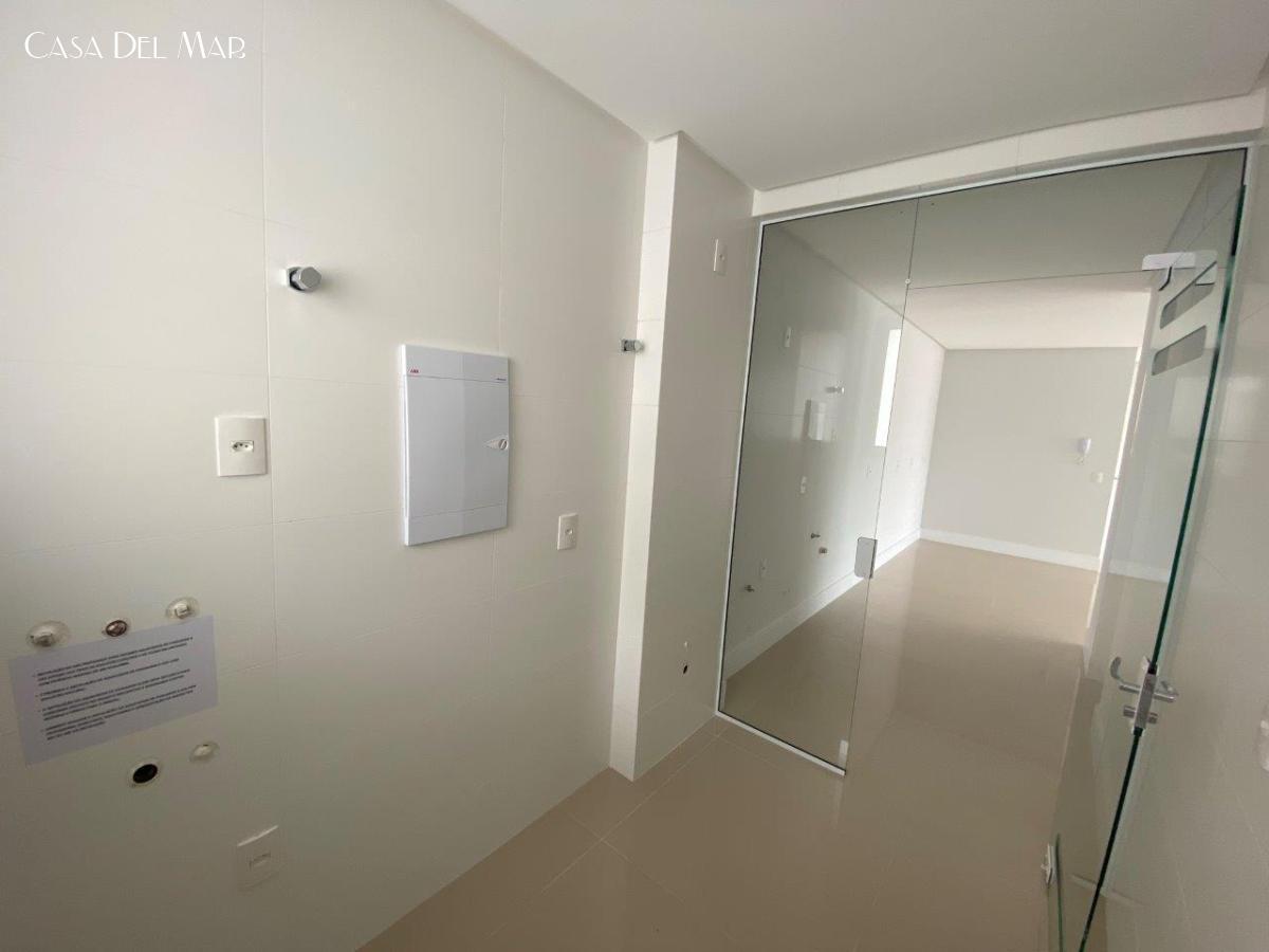 Apartamento à venda com 3 quartos, 123m² - Foto 24