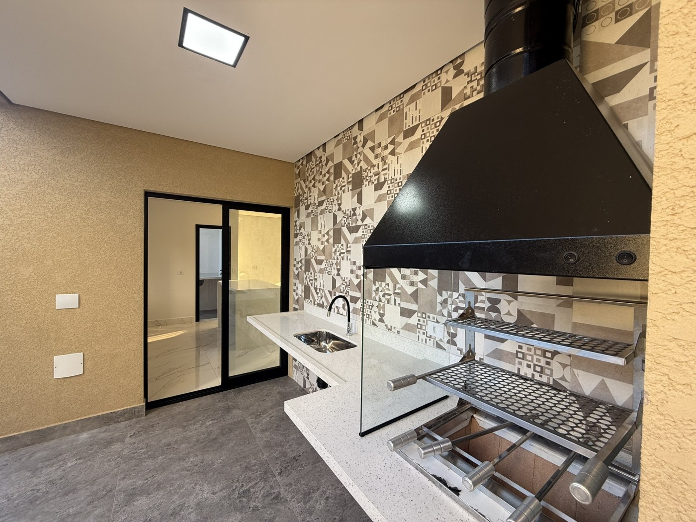 Casa à venda com 3 quartos, 198m² - Foto 25