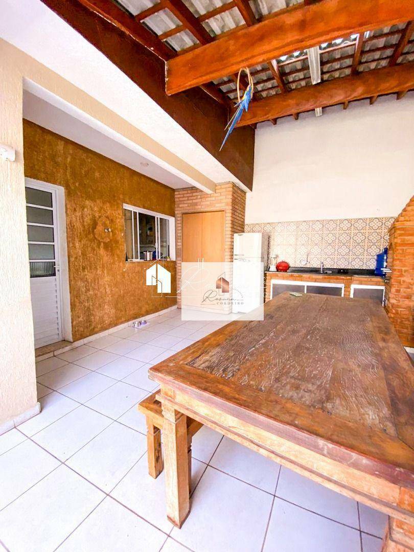 Casa à venda com 2 quartos, 104m² - Foto 9