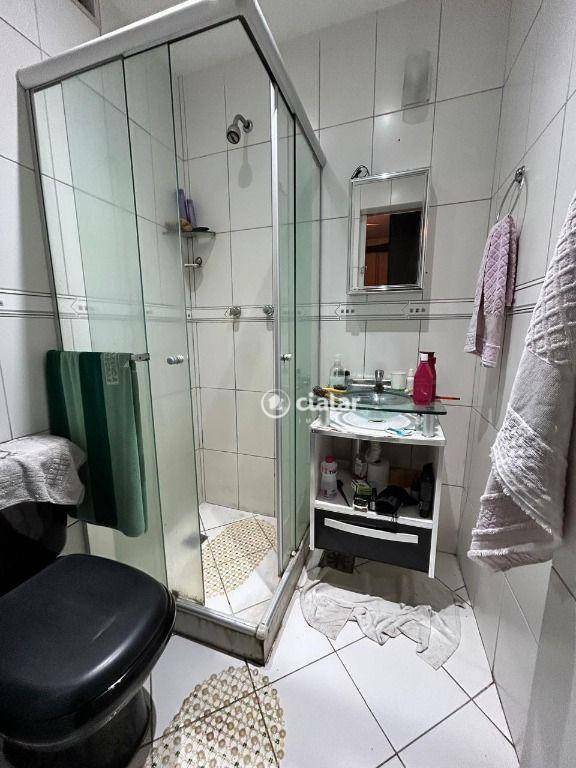 Apartamento à venda com 2 quartos, 72m² - Foto 8