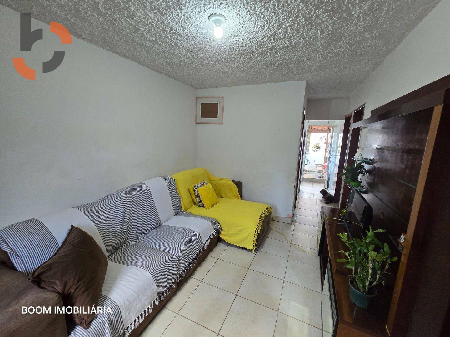 Casa à venda com 2 quartos, 74m² - Foto 4