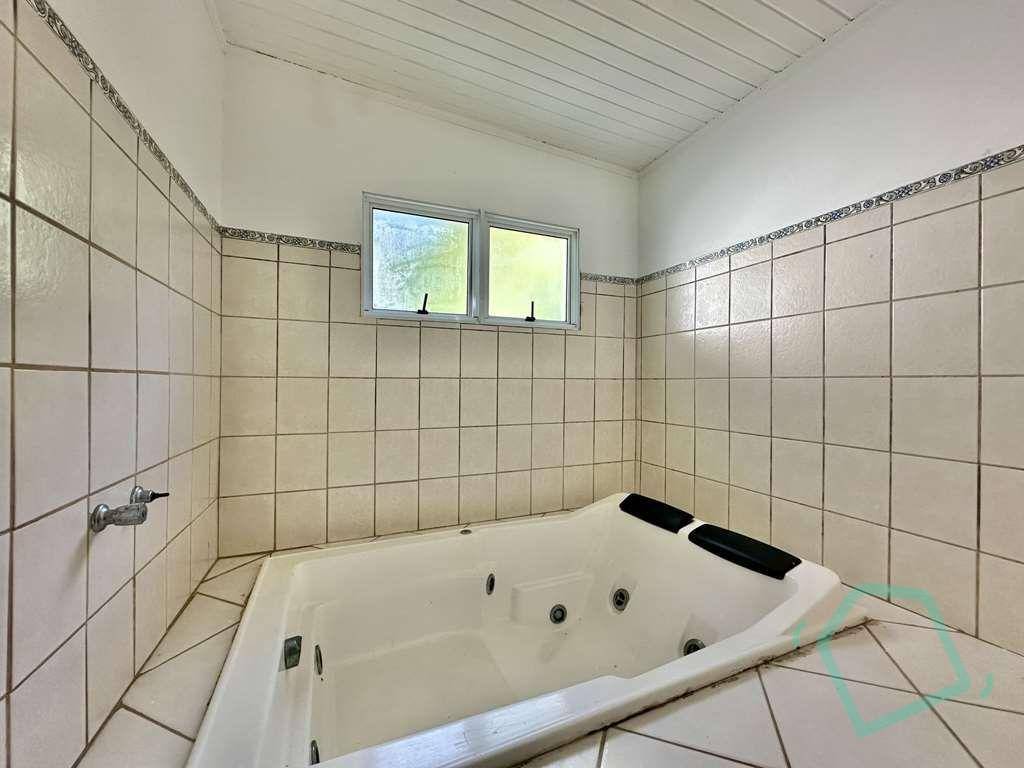 Casa de Condomínio à venda e aluguel com 3 quartos, 473m² - Foto 36
