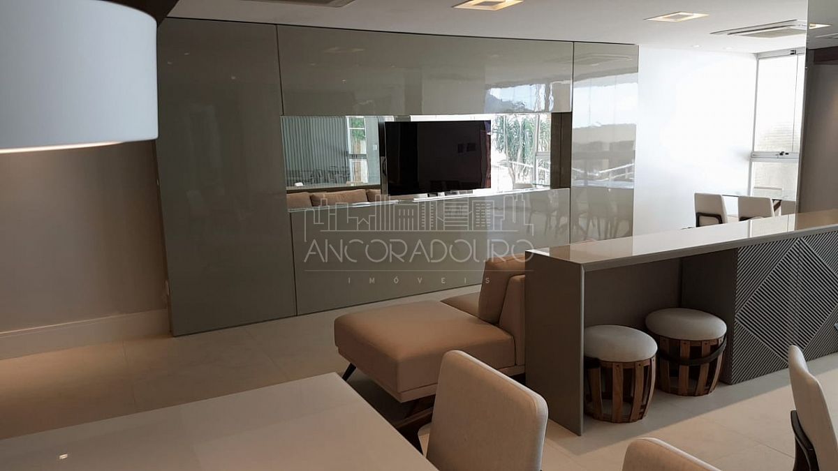 Apartamento à venda com 3 quartos, 133m² - Foto 12