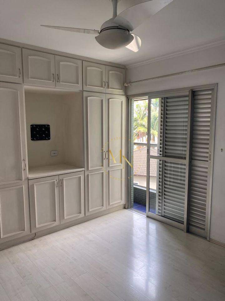 Apartamento à venda com 3 quartos, 134m² - Foto 9