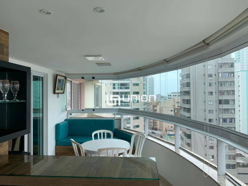 Apartamento à venda com 3 quartos, 97m² - Foto 1