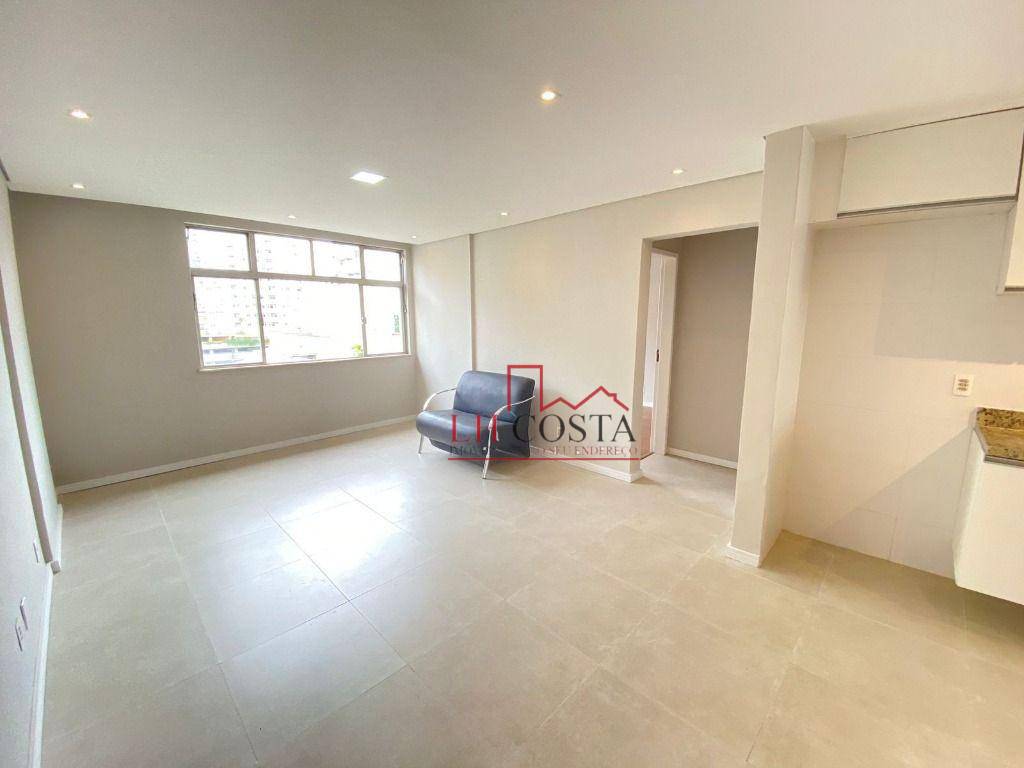 Apartamento à venda com 2 quartos, 75m² - Foto 2