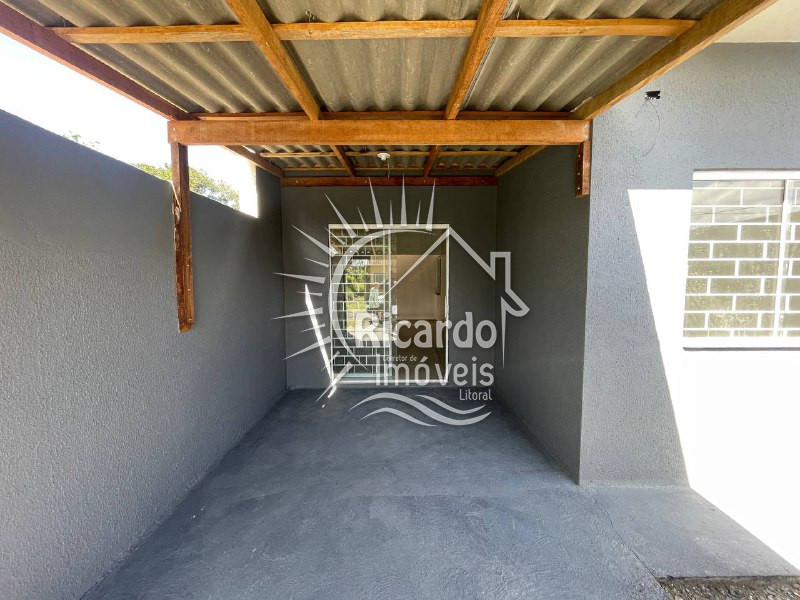 Casa à venda com 2 quartos, 40m² - Foto 4