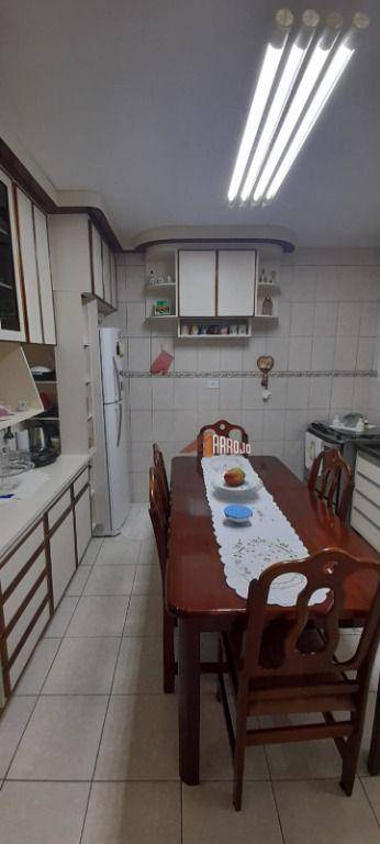 Sobrado à venda com 3 quartos, 198m² - Foto 6