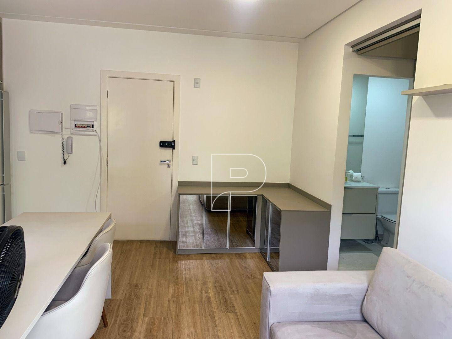 Apartamento para alugar com 1 quarto, 37m² - Foto 9