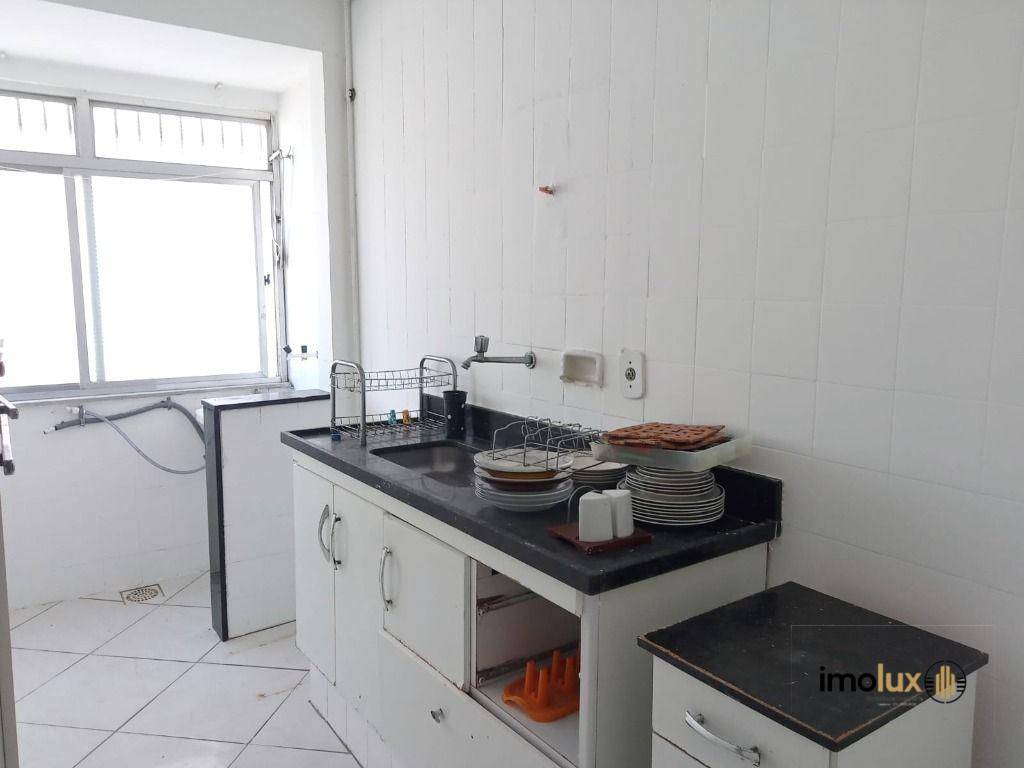 Apartamento à venda com 2 quartos, 56m² - Foto 11