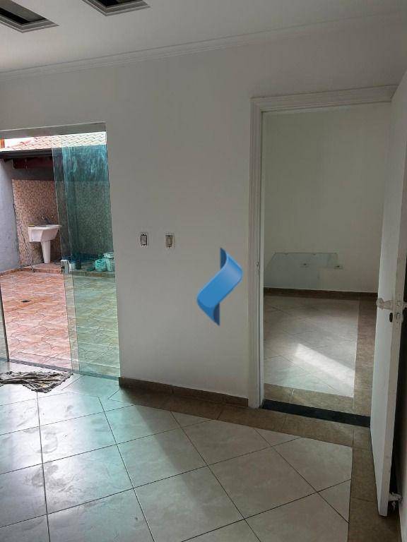 Casa à venda com 3 quartos, 175m² - Foto 16