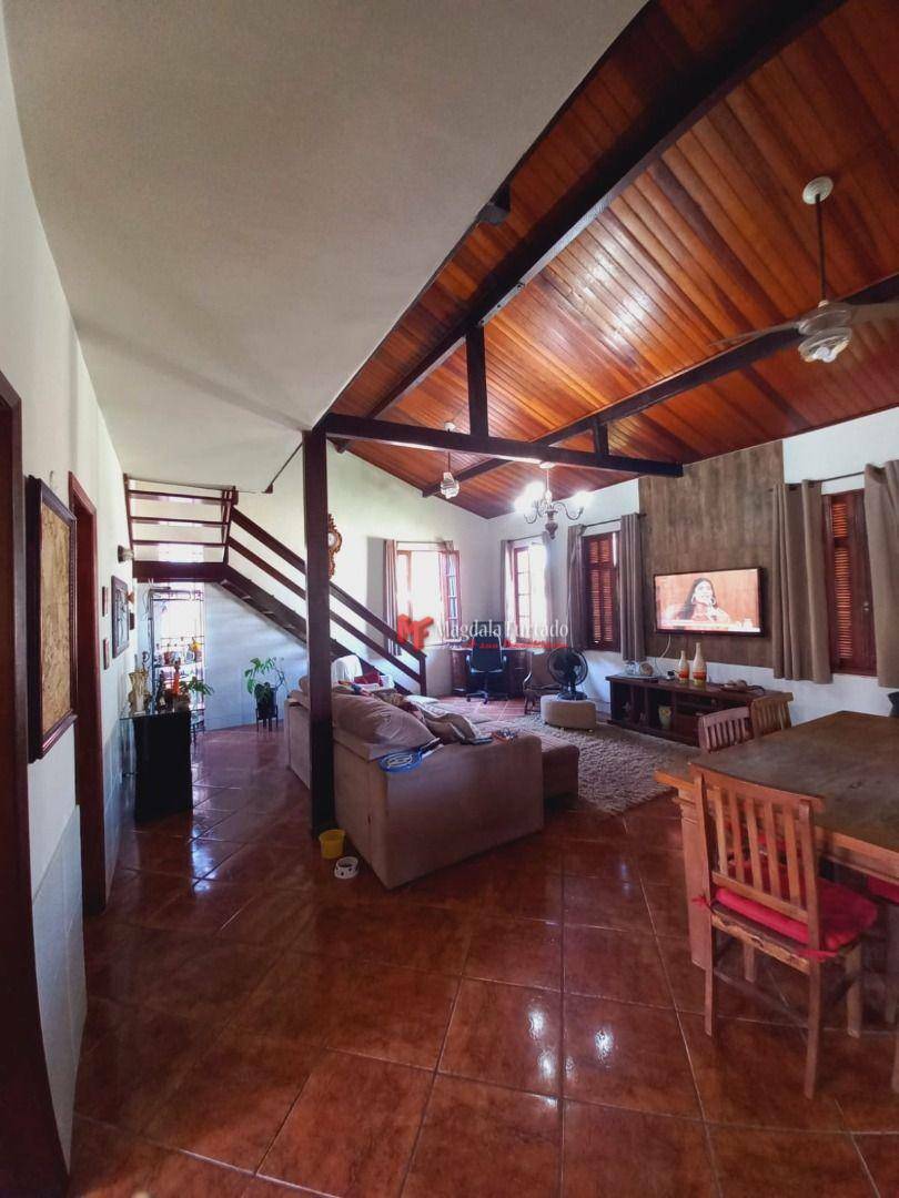 Casa à venda com 4 quartos, 125m² - Foto 4