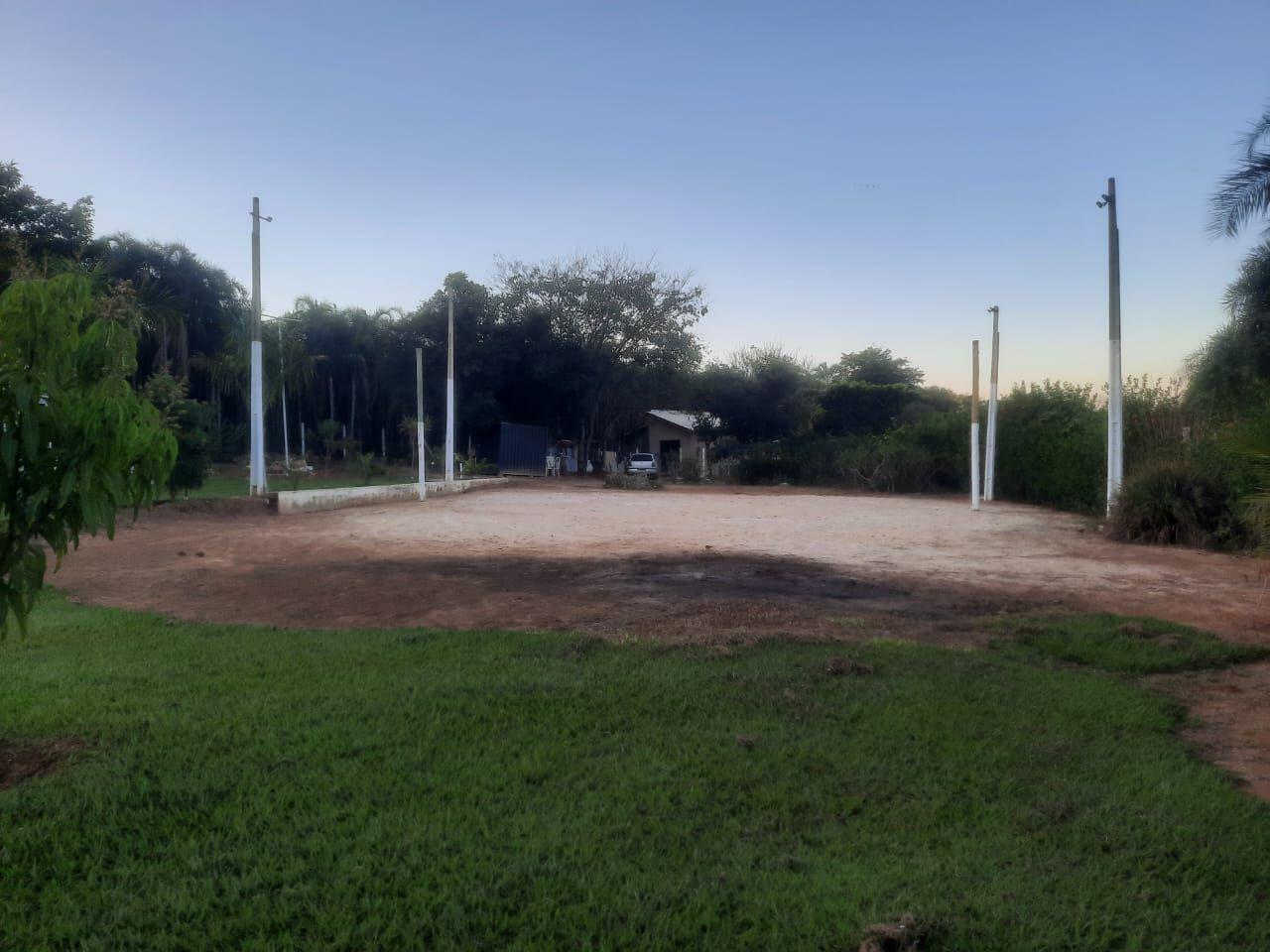 Casa à venda com 3 quartos, 1000m² - Foto 7