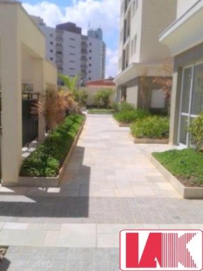 Apartamento à venda com 3 quartos, 70m² - Foto 2