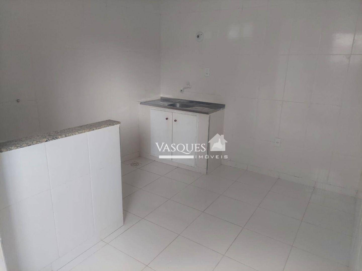 Casa para alugar com 2 quartos, 50m² - Foto 9