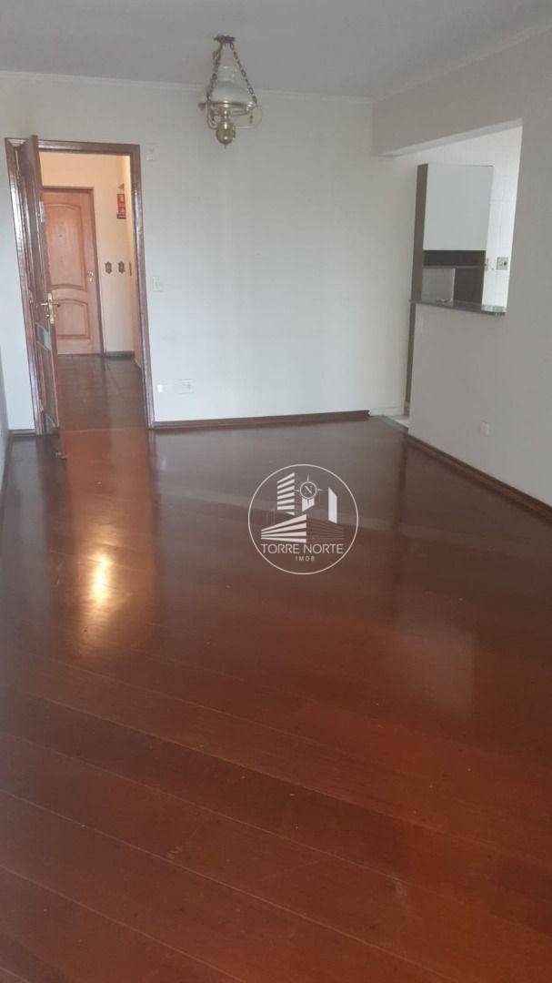 Apartamento à venda com 3 quartos, 72m² - Foto 1