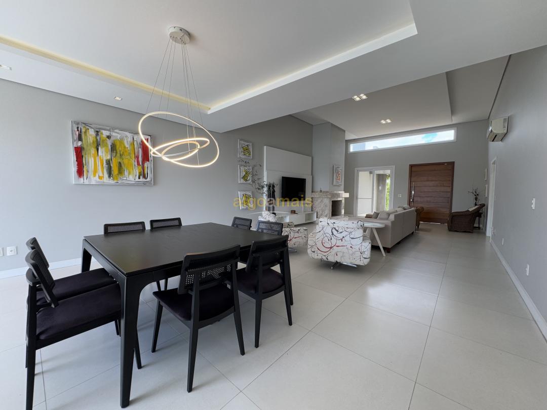 Casa de Condomínio à venda com 4 quartos, 196m² - Foto 11