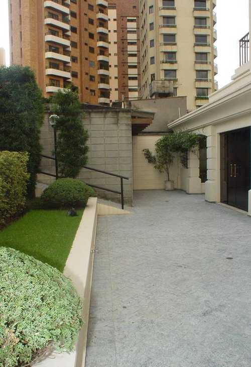 Apartamento à venda com 4 quartos, 158m² - Foto 2