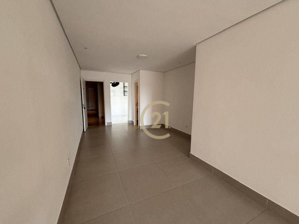 Apartamento para alugar com 3 quartos, 120m² - Foto 7