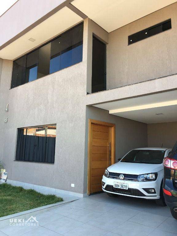 Casa de Condomínio à venda com 4 quartos, 380m² - Foto 1