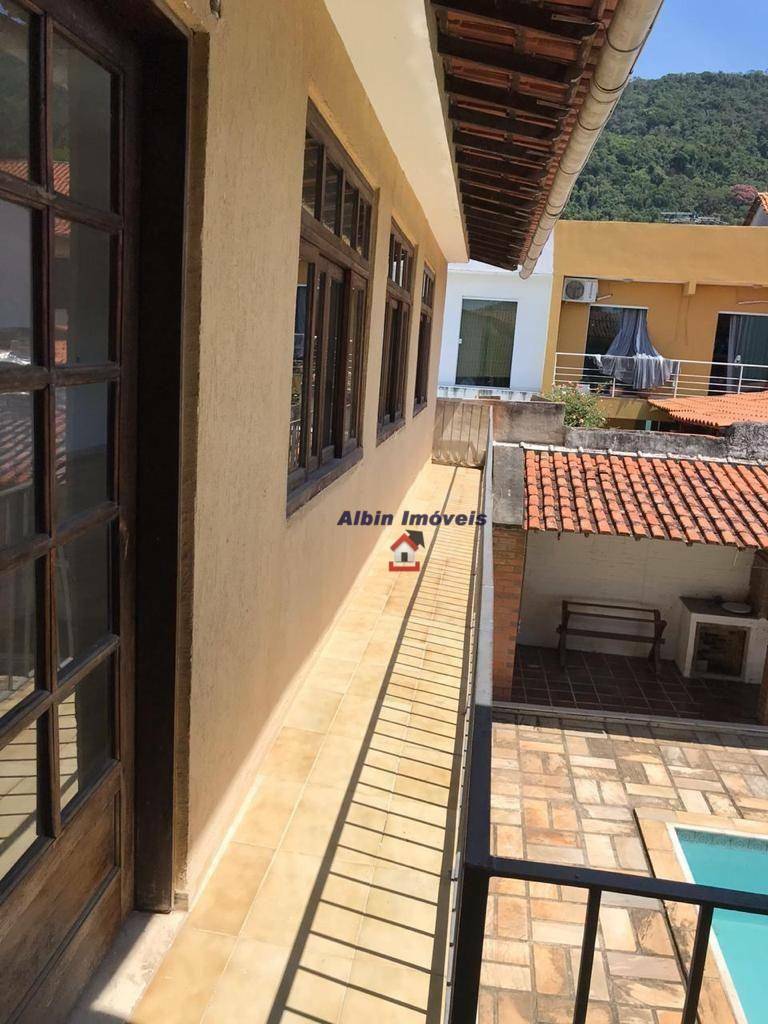 Casa à venda com 8 quartos, 360M2 - Foto 26