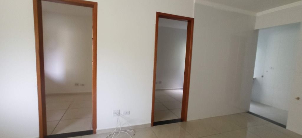 Apartamento para alugar com 2 quartos, 40m² - Foto 12