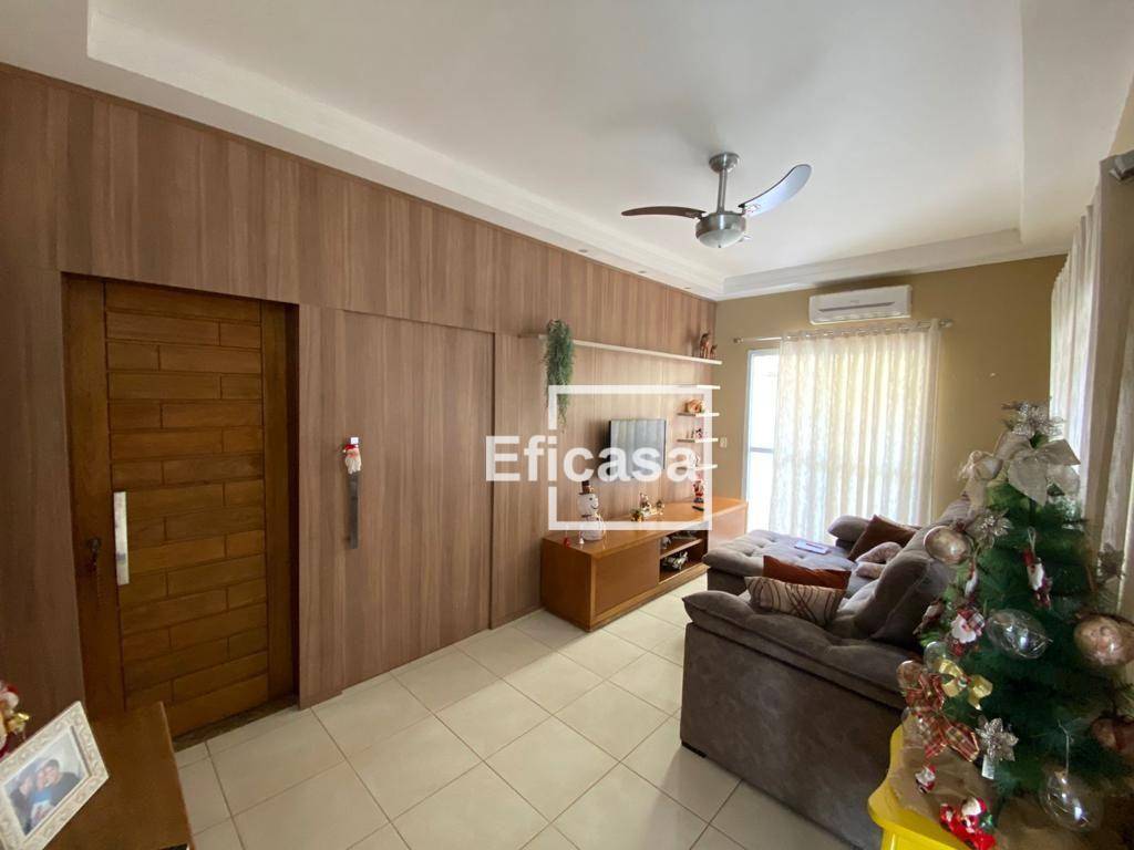 Casa à venda com 3 quartos, 394m² - Foto 2