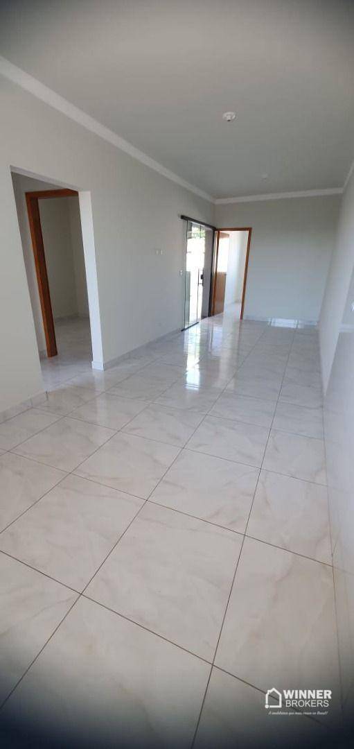 Casa à venda com 3 quartos, 72m² - Foto 2