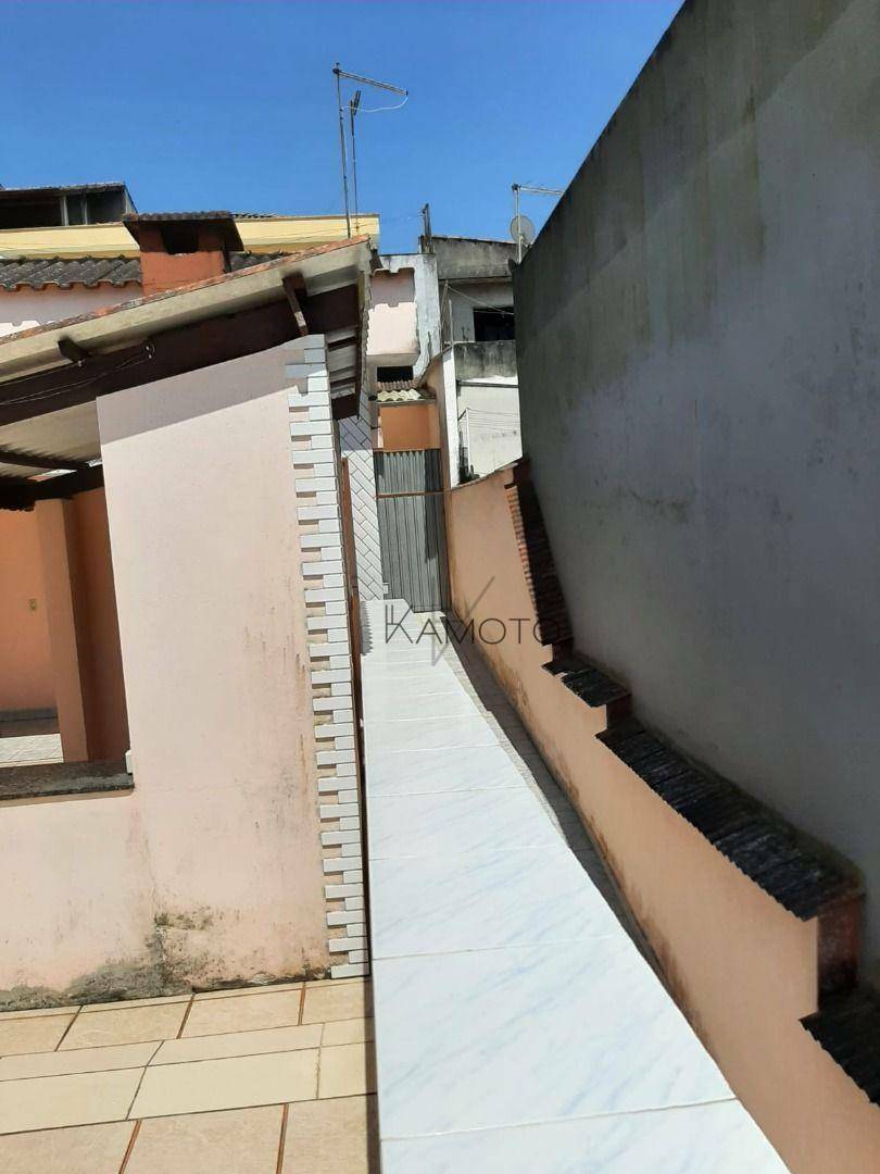 Casa à venda com 3 quartos, 220m² - Foto 8