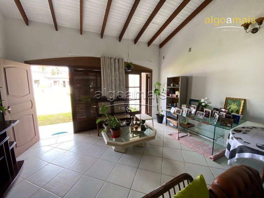 Casa à venda com 3 quartos, 125m² - Foto 6