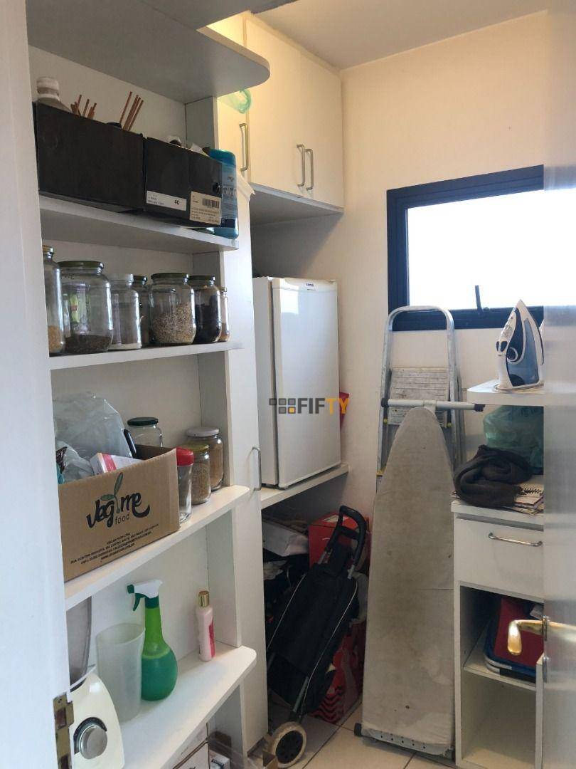 Apartamento à venda com 4 quartos, 220m² - Foto 30