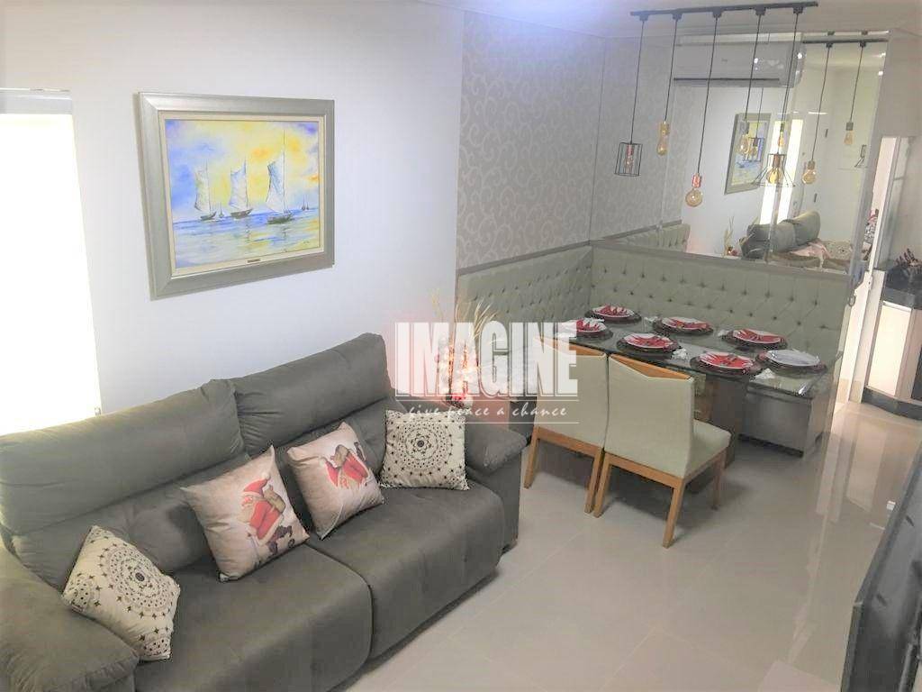 Sobrado à venda com 2 quartos, 73m² - Foto 1