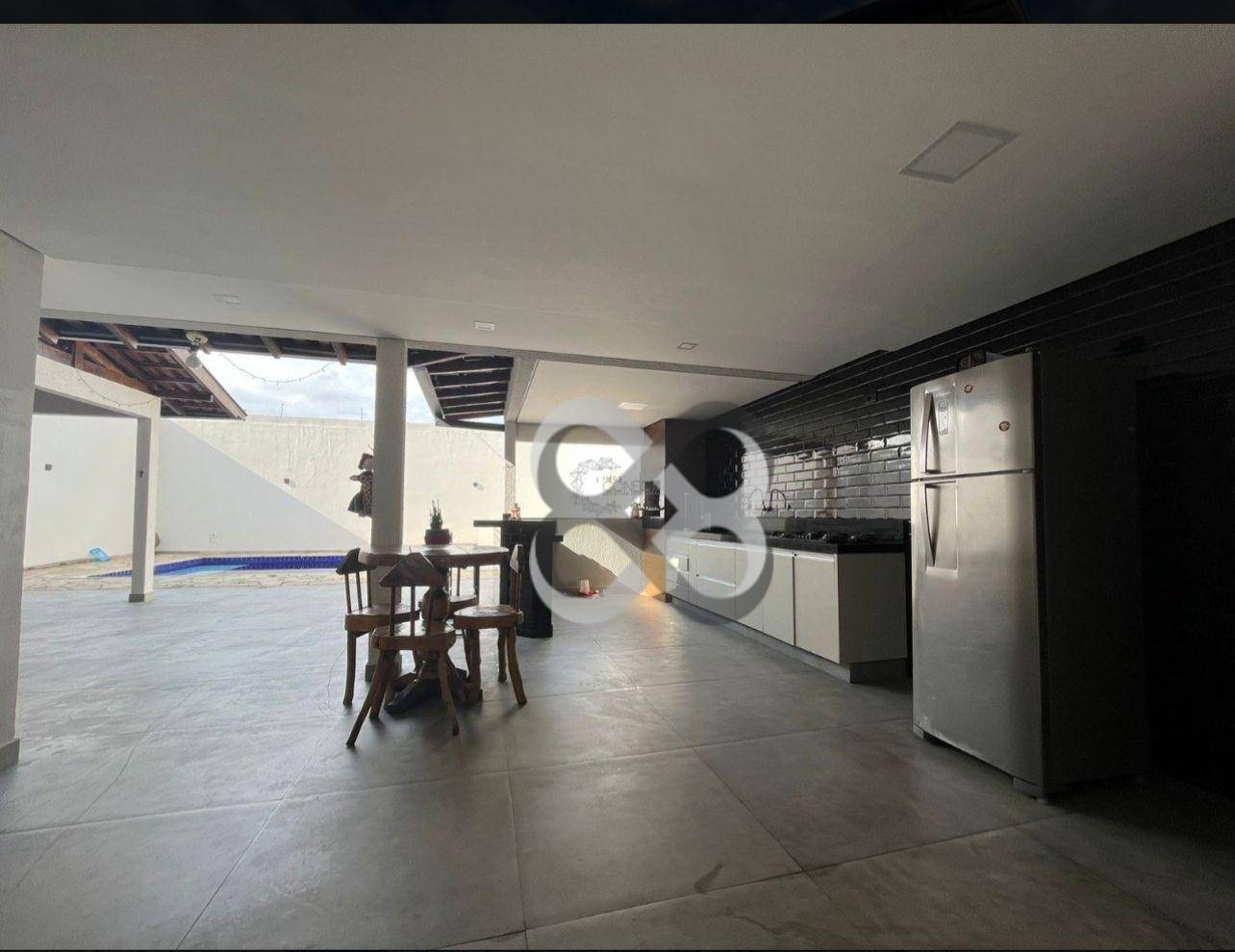 Casa à venda com 4 quartos, 236m² - Foto 5