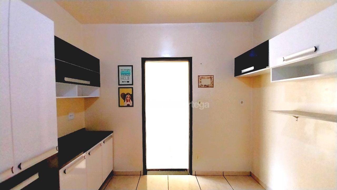 Casa para alugar com 3 quartos, 142m² - Foto 10