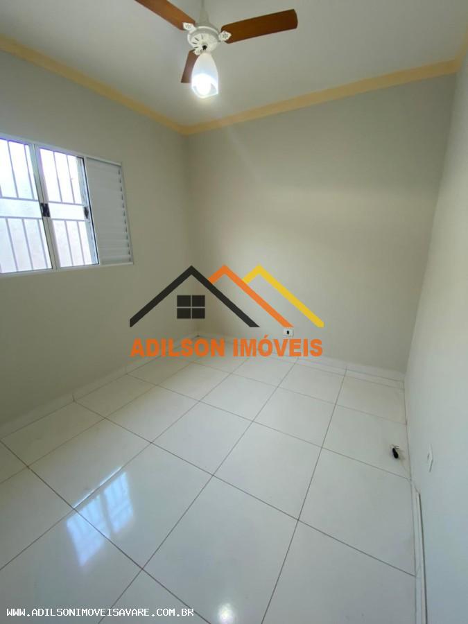 Casa à venda com 3 quartos, 200m² - Foto 12